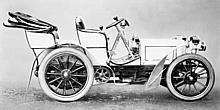 125 Jahre Innovation: 1900 Mercedes 35 PS. Das erste moderne Automobil.